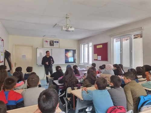 ARTVİN 112 ACİL ÇAĞRI MERKEZİ YUSUFELİ İLÇE OKULLARINDA ACİL DURUMLARDA TEK NUMARA 112 TANITIMINDA
