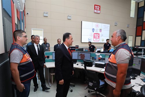 Sn Valimiz Ahmet Hamdi USTA' nın 112 Acil Çağrı Merkezi Müdürlüğümüzü ziyaretleri 
