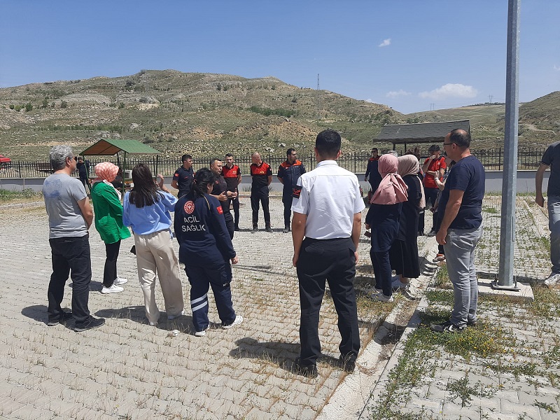 112 Acil Çağrı Merkezi Müdürlüğünde Yangın Tatbikatı Yapıldı