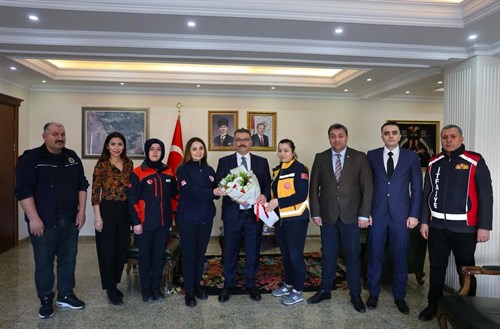 112 GÜNÜ MÜNASEBETİYLE VALİMİZ SAYIN ERCAN TURAN'A ZİYARET