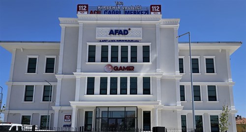 112 Acil Çağrı Merkezimiz Yeni Hizmet Binasına Taşınmıştır Ve Yeni Nesil 112 Altyapısı İle Hizmet Vermeye Başlamıştır.