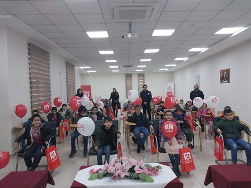 Artuklu İlçemiz Selahaddin Eyyubi İlköğretim Okulu Öğrencilerini Kurumumuzda Misafir Ettik