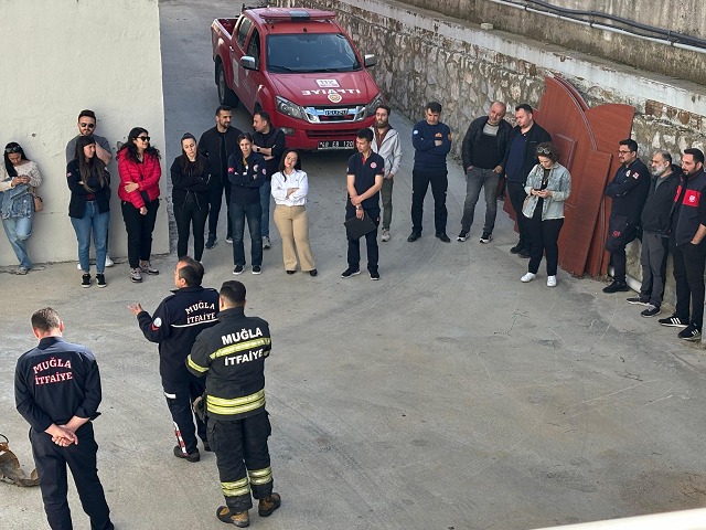 Muğla 112 Personeline Yangın Eğitimi ve Tatbikat!
