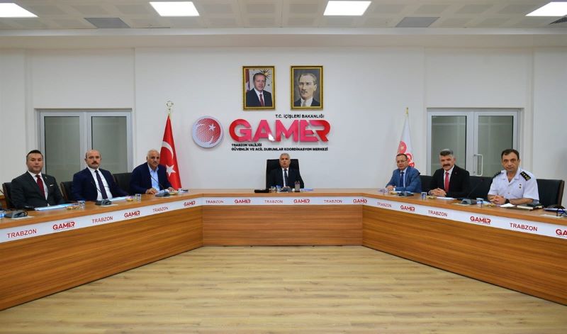 Acil Çağrı Hizmetleri İl Koordinasyon Komisyonu Toplantısı Vali Aziz Yıldırım Başkanlığında Yapıldı.