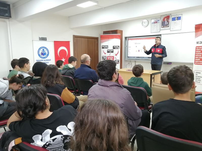 Ortahisar İbrahim Alemdağ Ortaokulunda ‘112 Farkındalık Eğitimi’ 