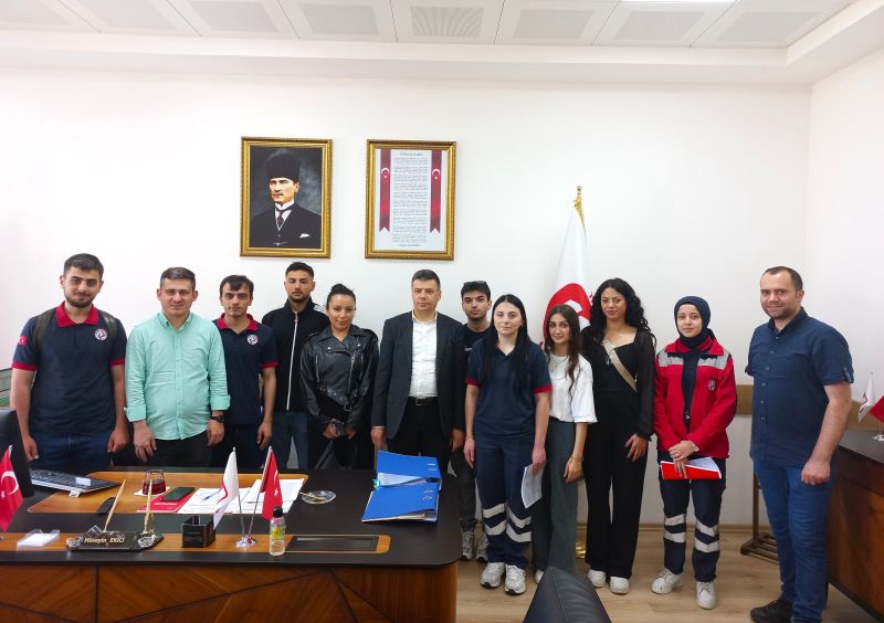 Acil Durum ve Afet Yönetimi Öğrencileri ‘Alan Uygulamaları’ Dersini 112 Acil Çağrı Merkezinde Yaptı