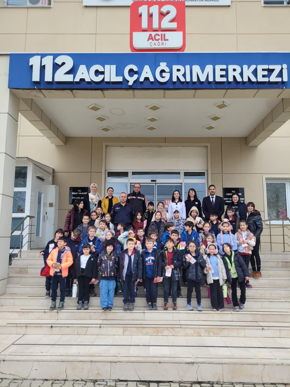 Öğretmen Mahmut Özgöbek İlkokulu Öğrencilerinden Uşak 112 Acil Çağrı Merkezi Müdürlüğüne Ziyaret